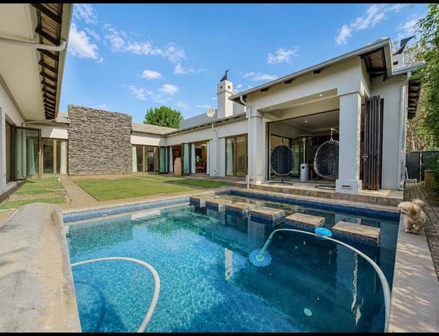 4 BEDROOM HOUSE FOR SALE IN MIDSTREAM ESTATE